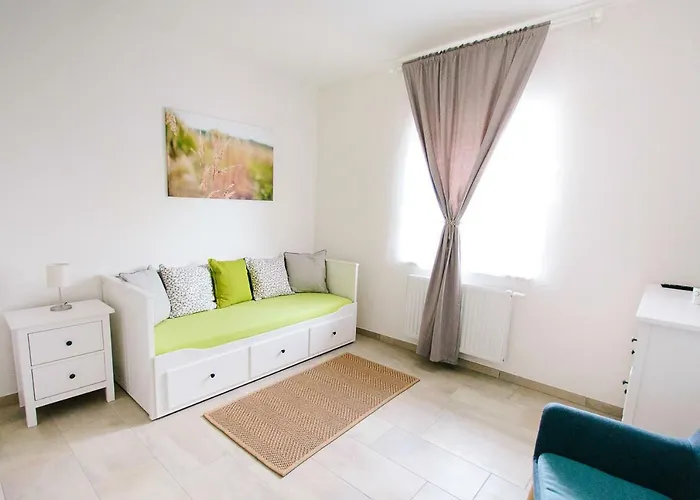 Steira-studios إيهرينهاوزين