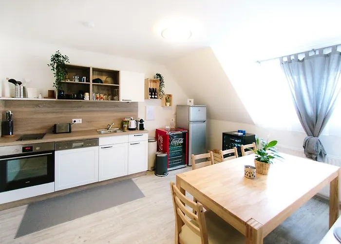 Steira-studios إيهرينهاوزين