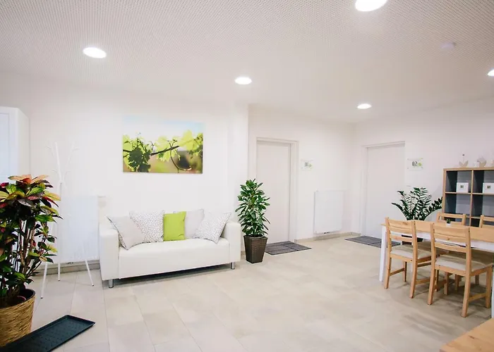 Steira-studios شقة